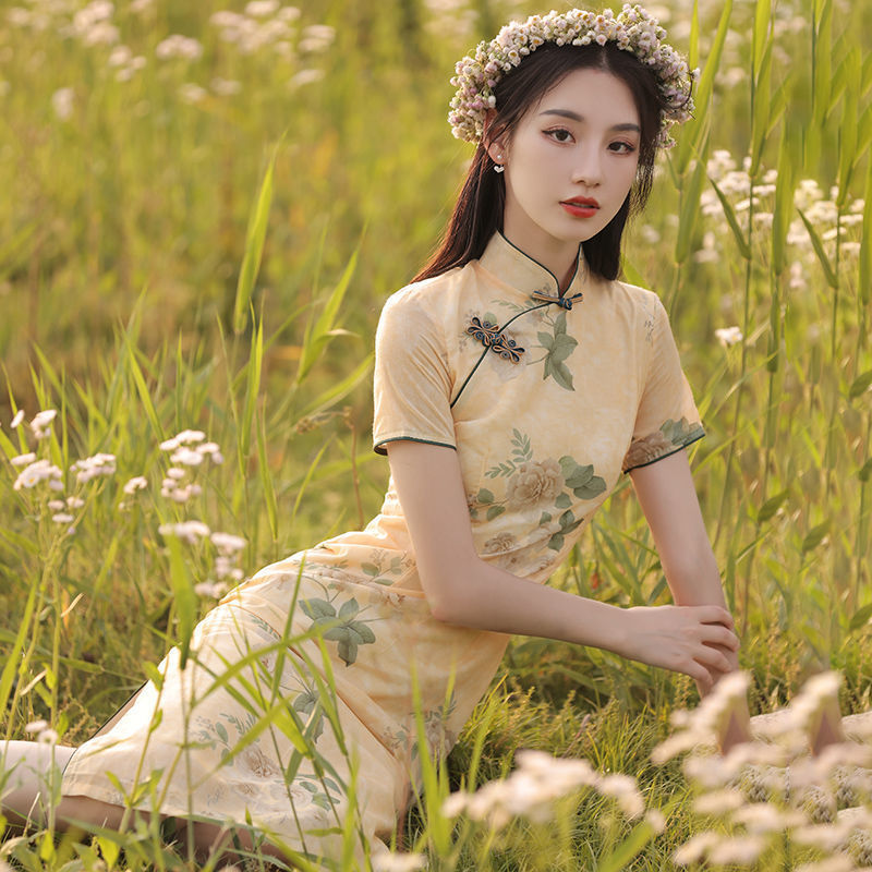 Elegant Retro Chinese Floral Cheongsam Mid Length Dress Fit