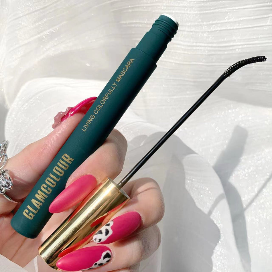 Color Play Mascara – Bold Waterproof Magic