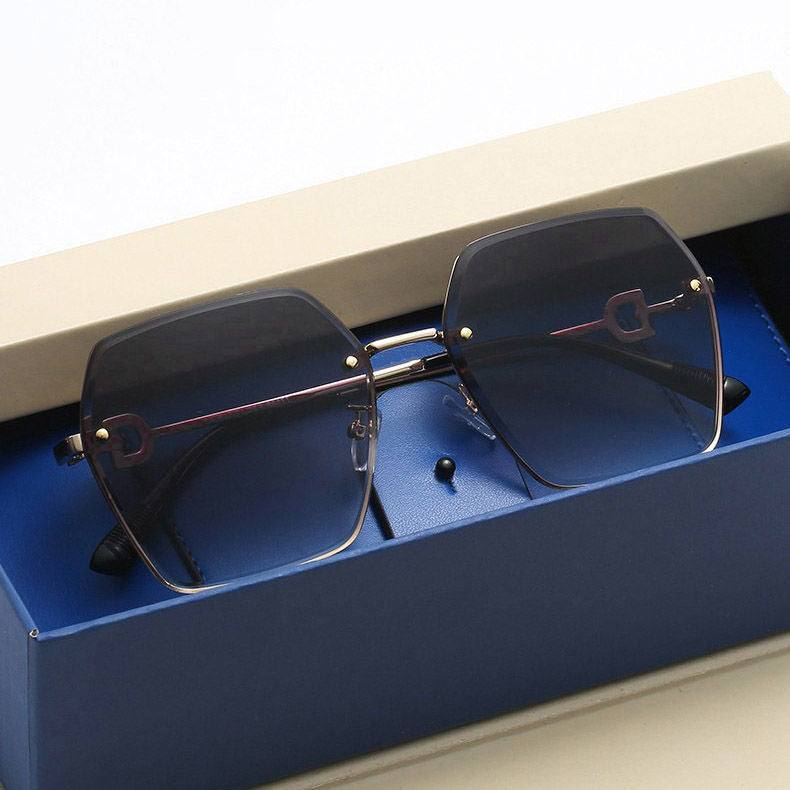 2026 Popular Large-Frame Sunglasses for Women UV Protection