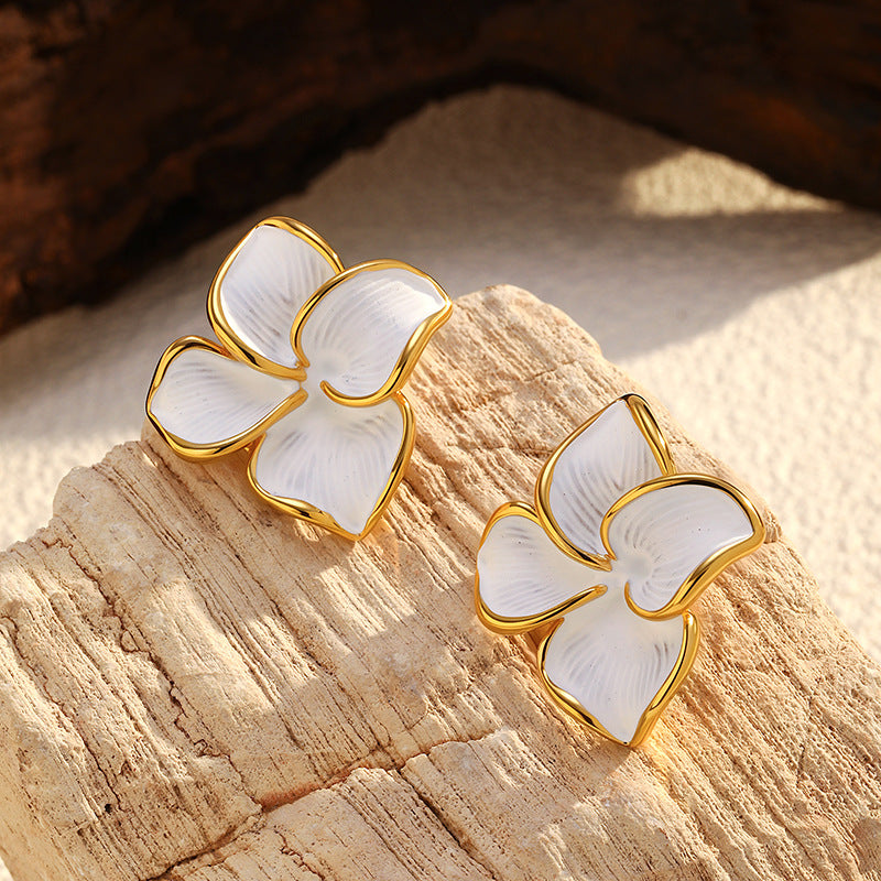 Summer Flower Earrings – Cute & Stylish Women’s Accessory