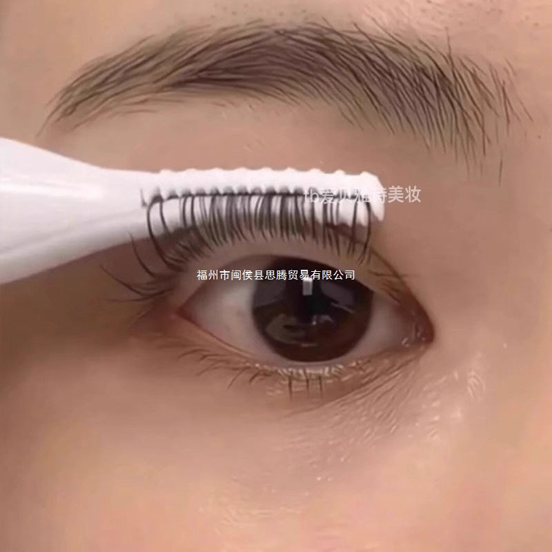 Electric Heated Eyelash Curler – Portable Long-Lasting Styling