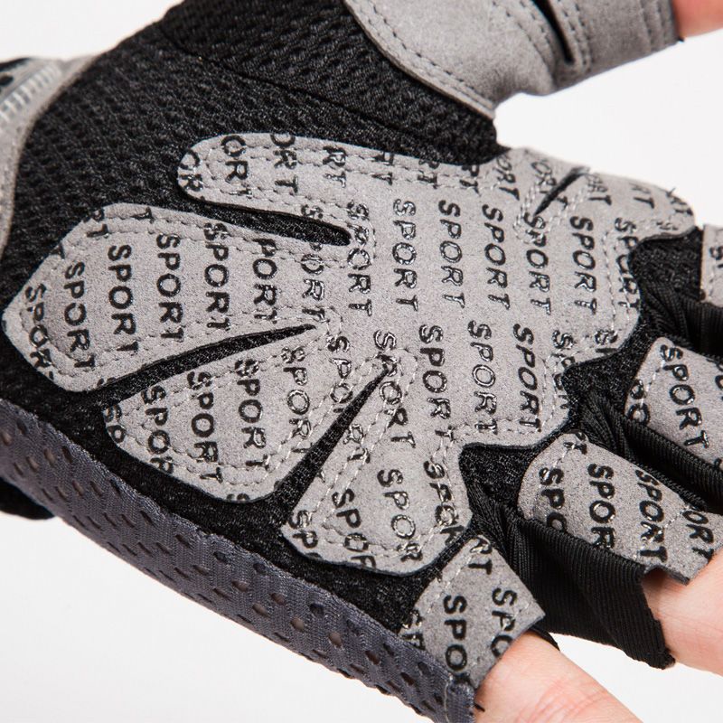 Breathable Half-Finger Gym Gloves – Mesh & Non-Slip