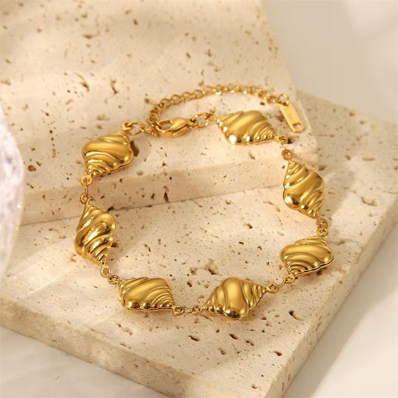Titanium Steel Conch Bracelet – Gold-Plated Stylish Chain