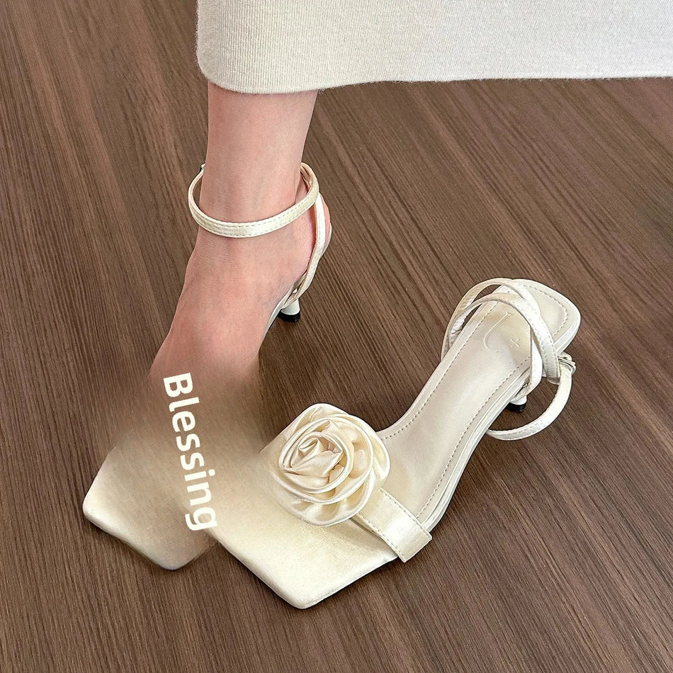 STOCK-Cream Rose Flower Heels – Chic Party Footwear