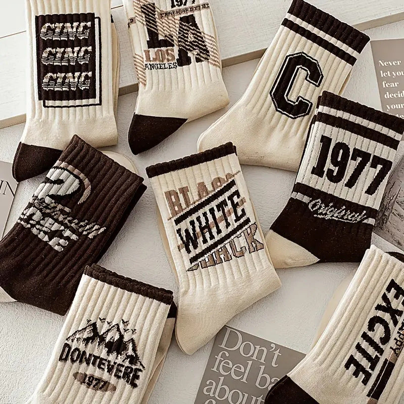 STOCK-Men’s Trendy Retro Long Socks for Autumn/Winter- Pack of 8