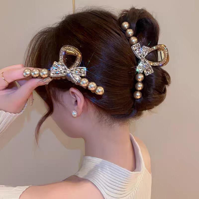 Maillard Bow Rhinestone Hair Clip – Elegant Shark Style