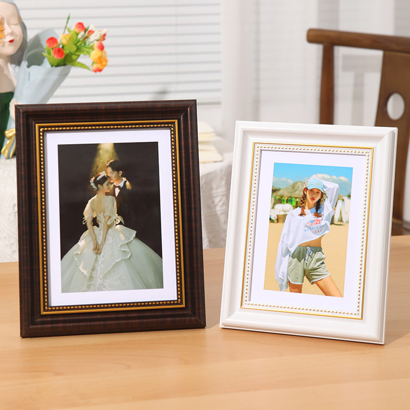 European Classical Photo Frame – Elegant Display