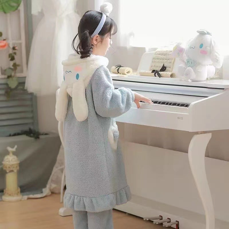 Girls’ Coral Velvet Pajamas – Autumn & Winter Home Set