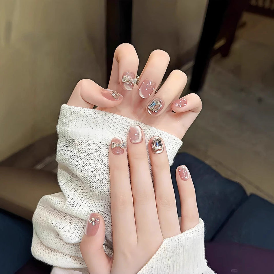 Ice Crystal Butterfly Cat’s Eye Short White Fake Nail Patch