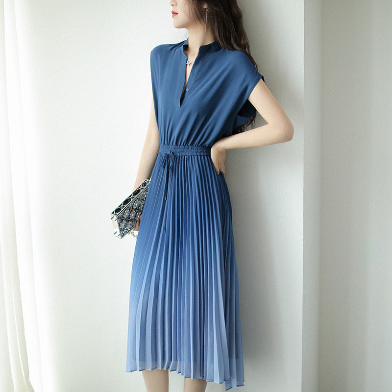 Elegant Gradient Pleated Dress – Spring/Summer Style