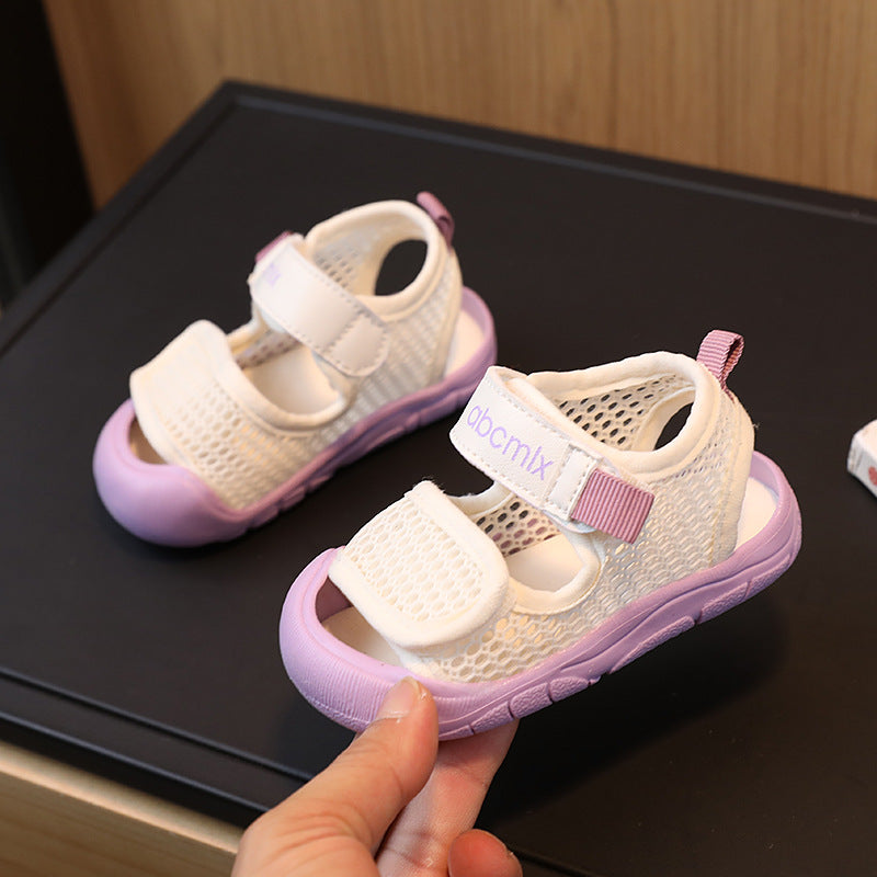 White girls summer sandals with comfortable and breathable design for outdoor wear