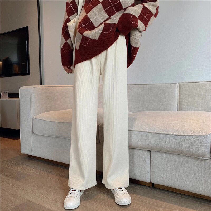 Plus Velvet Padded Cream Pants – Cozy & Wide-Legged