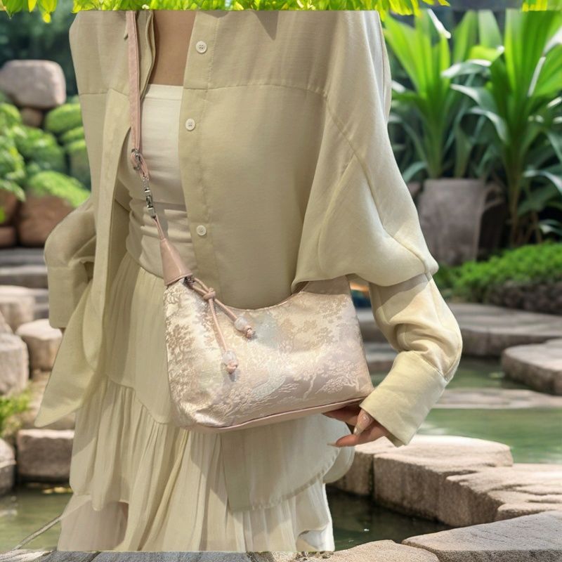 STOCK-Chinese Style Versatile Crossbody Wrist Handbag