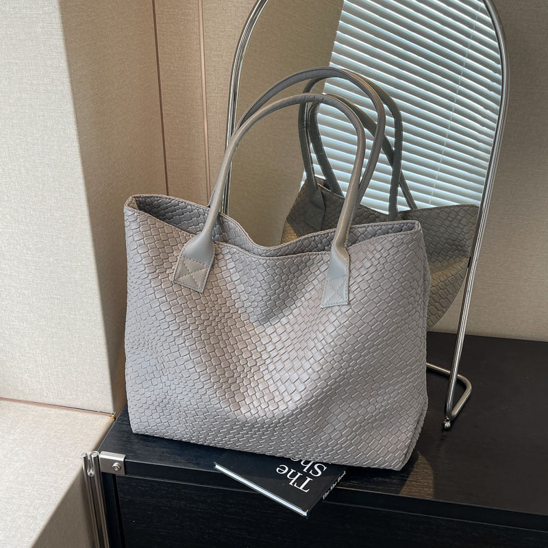 Woven Texture Tote – Stylish Commuter Handbag