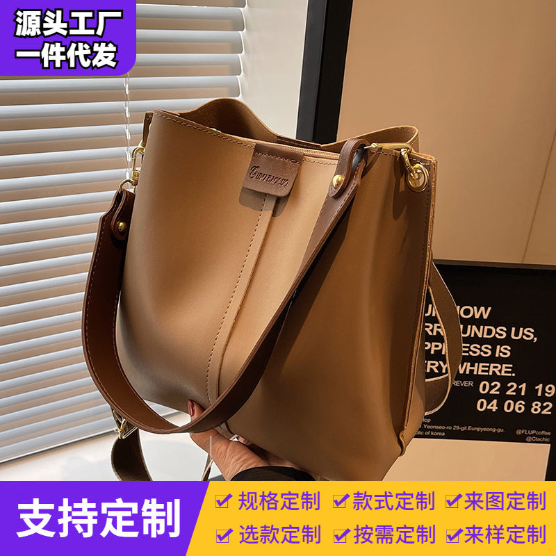 Wide Strap Bucket Bag – Women’s Large Shoulder Crossbody