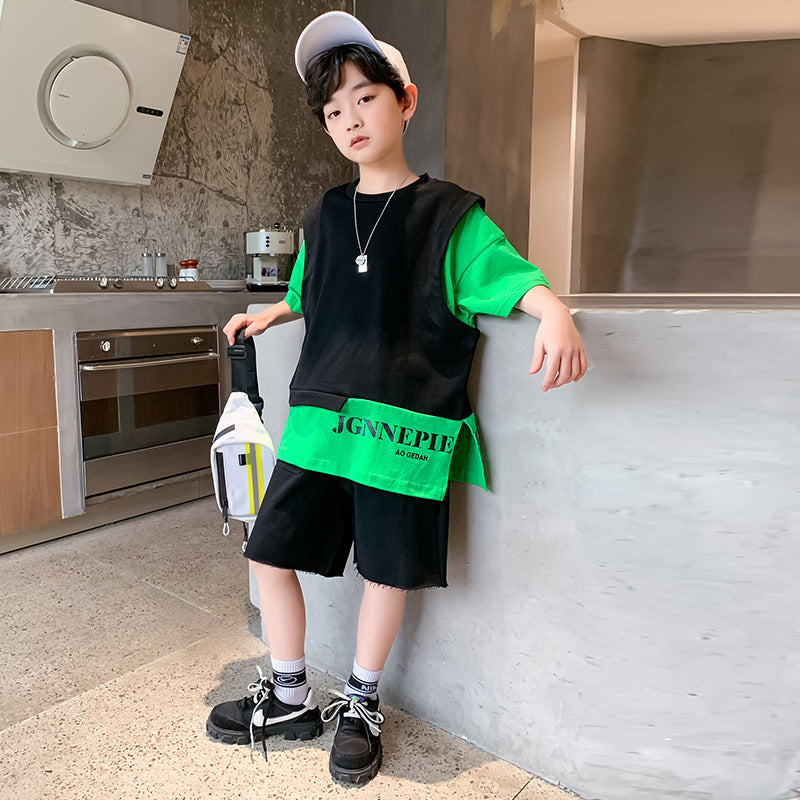 Boys’ Summer Sport Set – Stylish 2-Piece Outfit 2023